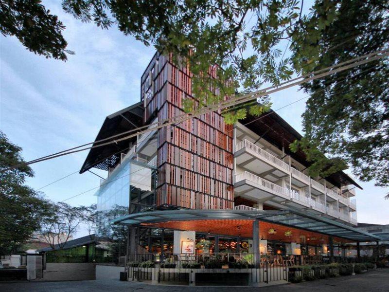 Hay Bandung Hotel Exterior photo
