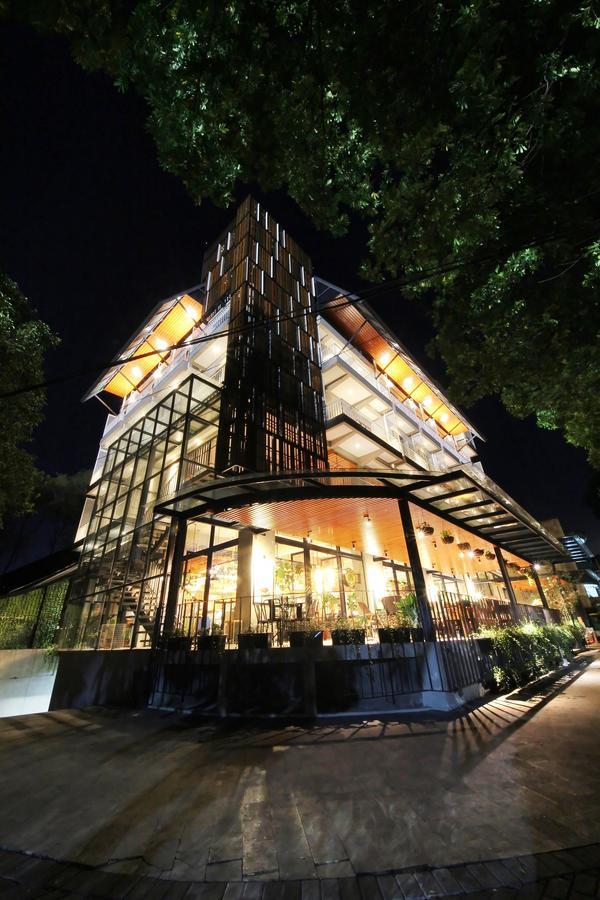 Hay Bandung Hotel Exterior photo